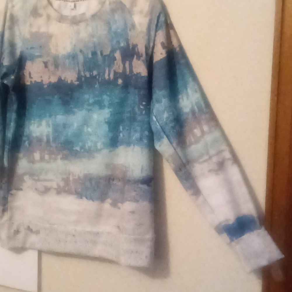 Exclusive Knit Top - Picture 4 of 4